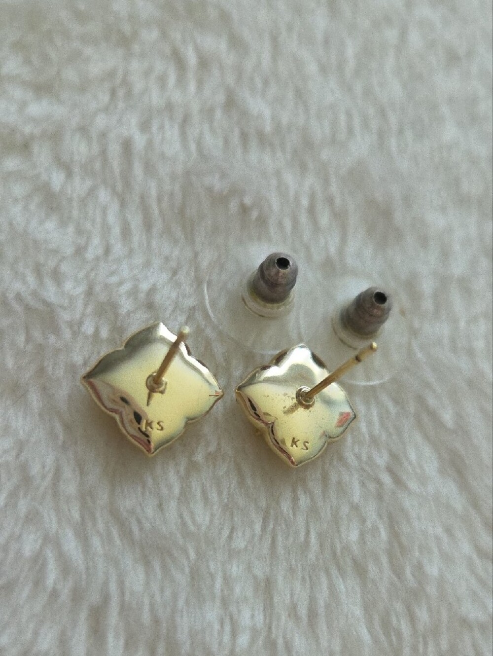 Kendra Scott Dira Stone Gold Stud Earrings, Mother of Pearl Ivory Mix Opal - Picture 6 of 8